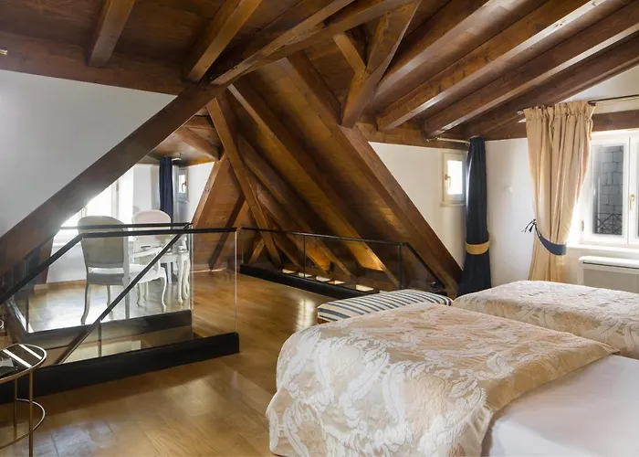 Judita Palace Heritage 4* Split